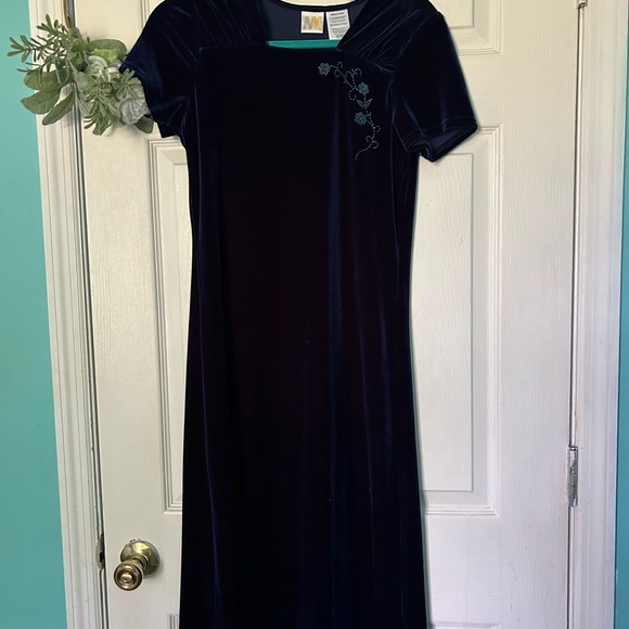 Vintage New Moves Retro Velvet Like Midi Dress - Picture 12 of 12